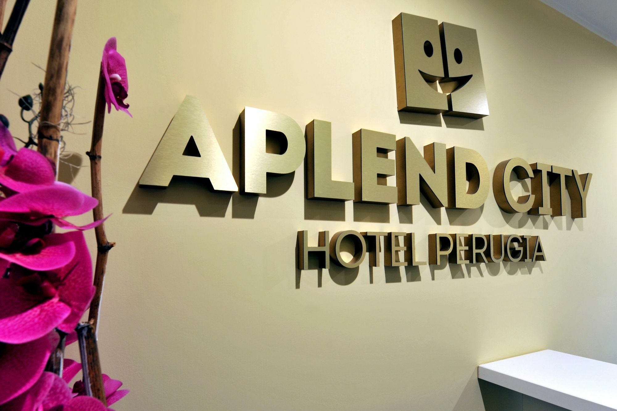 Aplend City Laurinska 11 Bratislava Esterno foto